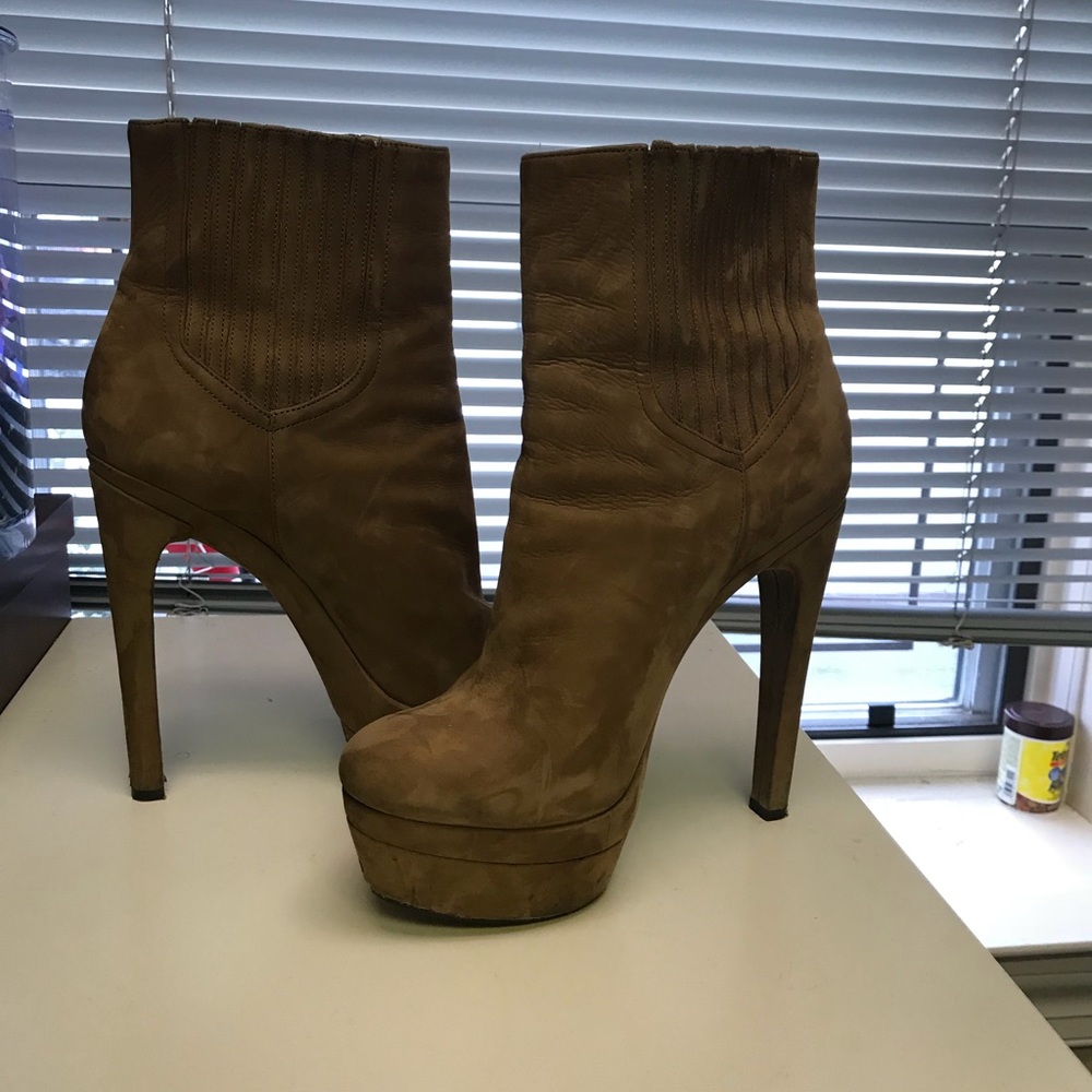 Great condition booties